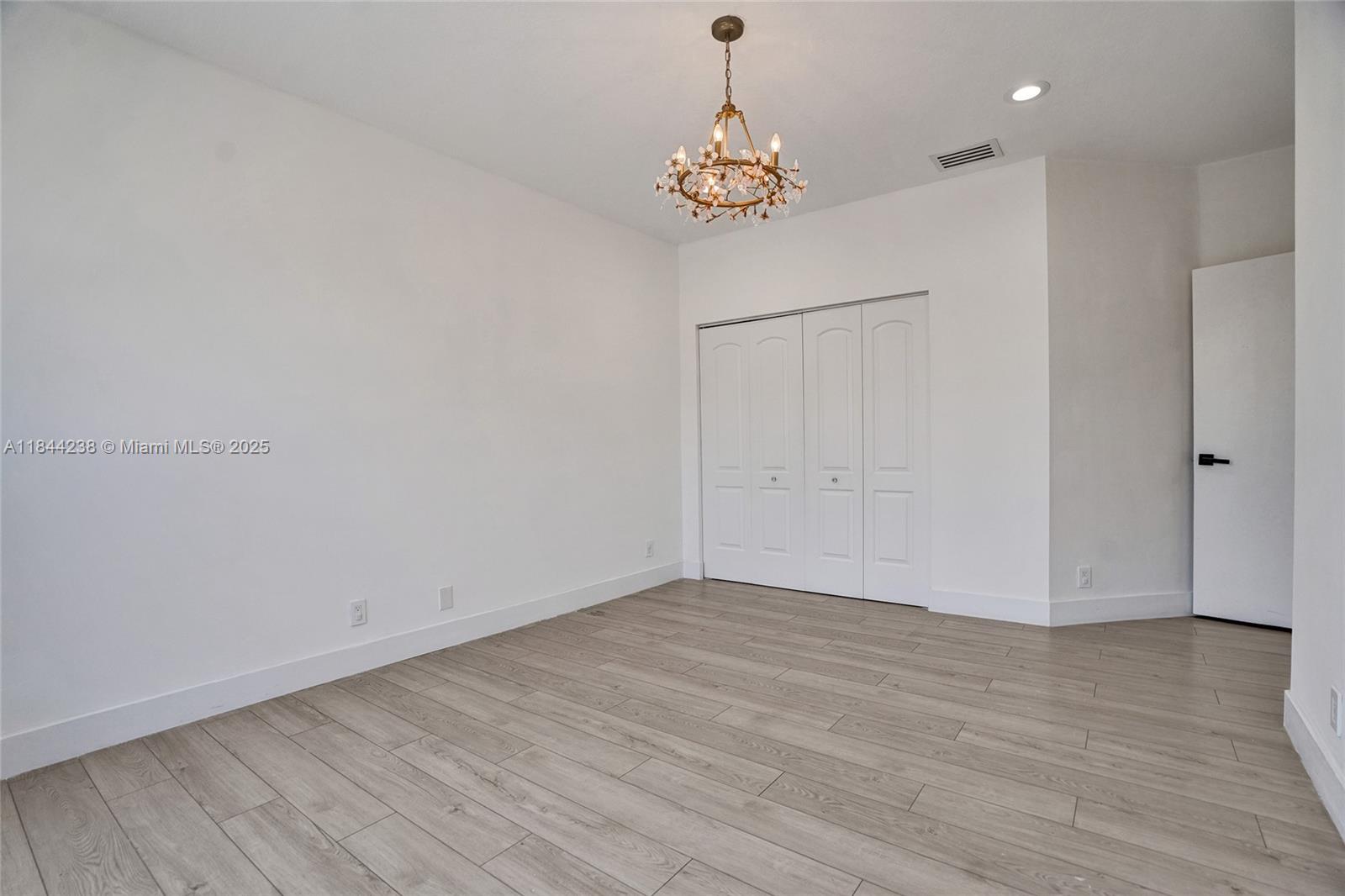 Photo of 3757 208th Ter  (3757), Aventura, Florida, 33180 - 