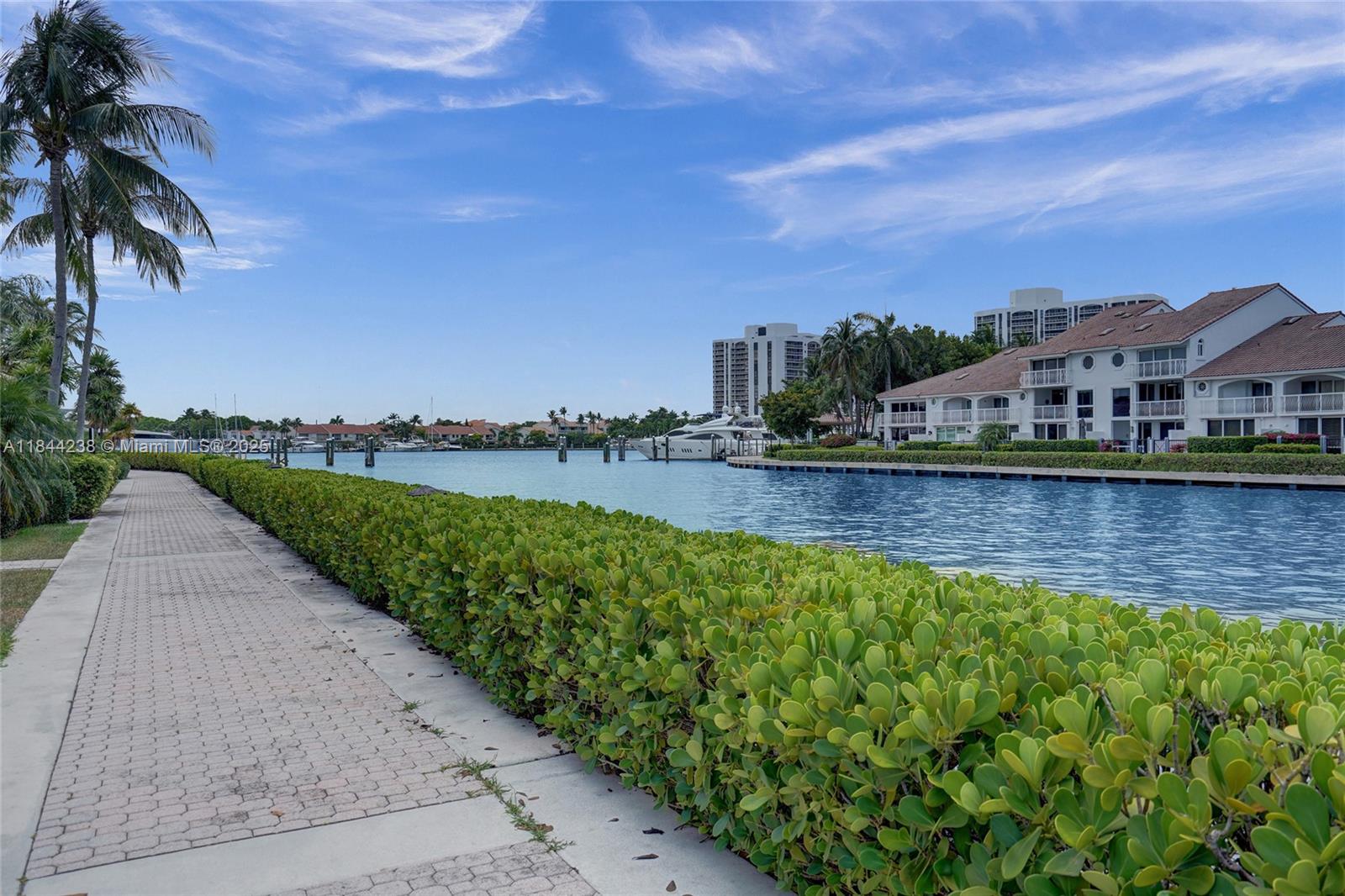Photo of 3757 208th Ter  (3757), Aventura, Florida, 33180 - 