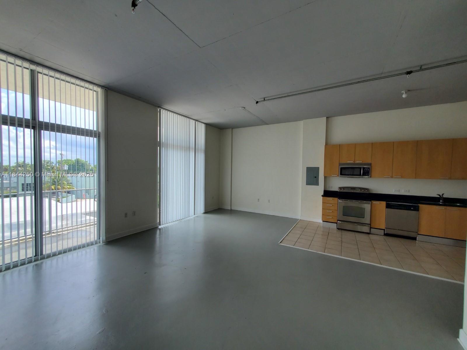 Photo of 2100 Van Buren St  #305, Hollywood, Florida, 33020 - 