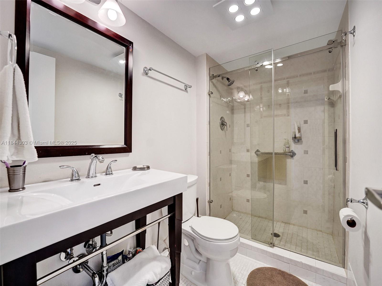 Photo of 3625 Country Club Dr  #706, Aventura, Florida, 33180 - 