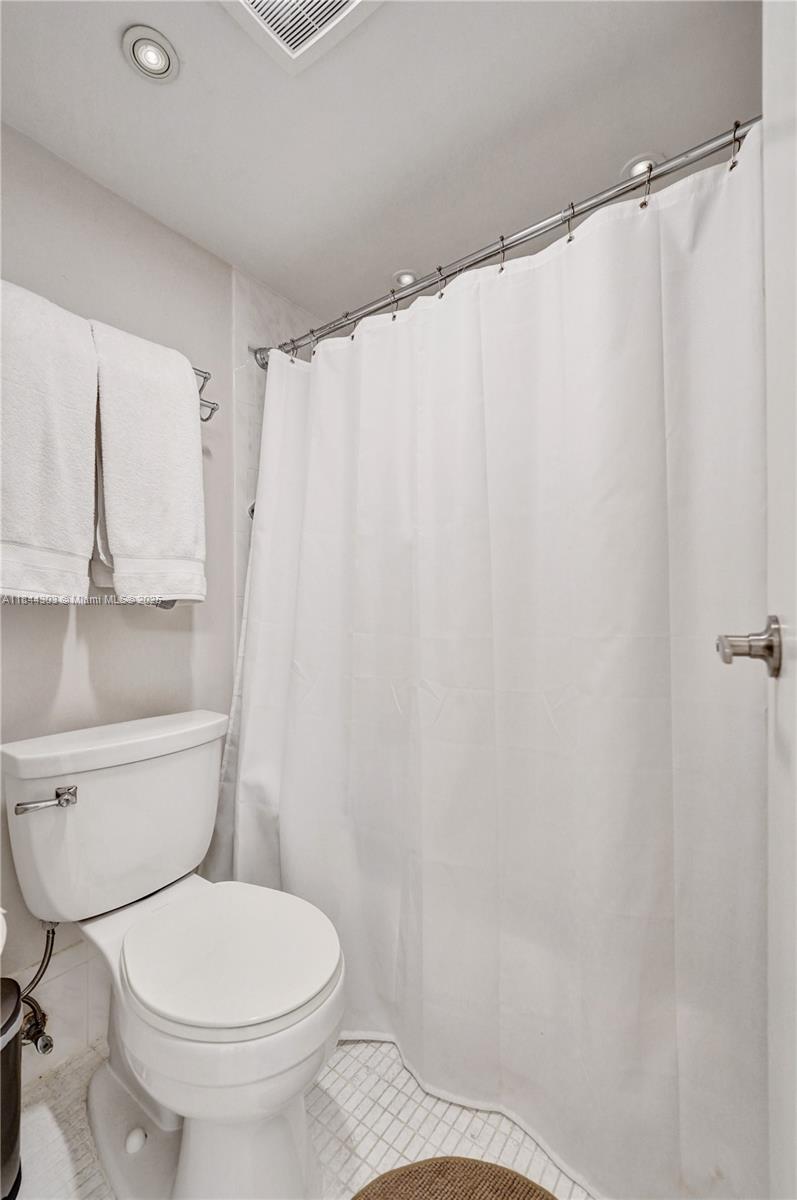 Photo of 3625 Country Club Dr  #706, Aventura, Florida, 33180 - 