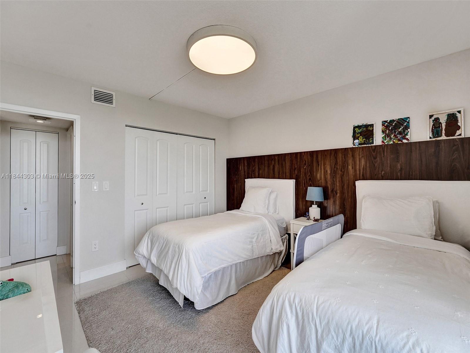 Photo of 3625 Country Club Dr  #706, Aventura, Florida, 33180 - 