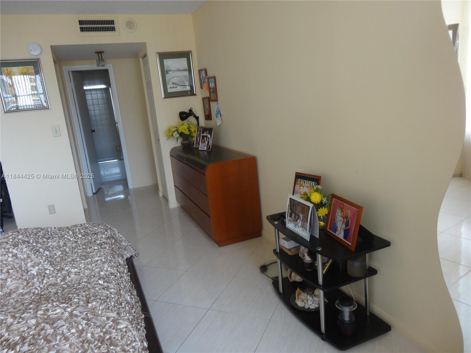 Photo of 600 Three Islands Blvd  #817, Hallandale Beach, Florida, 33009 - 