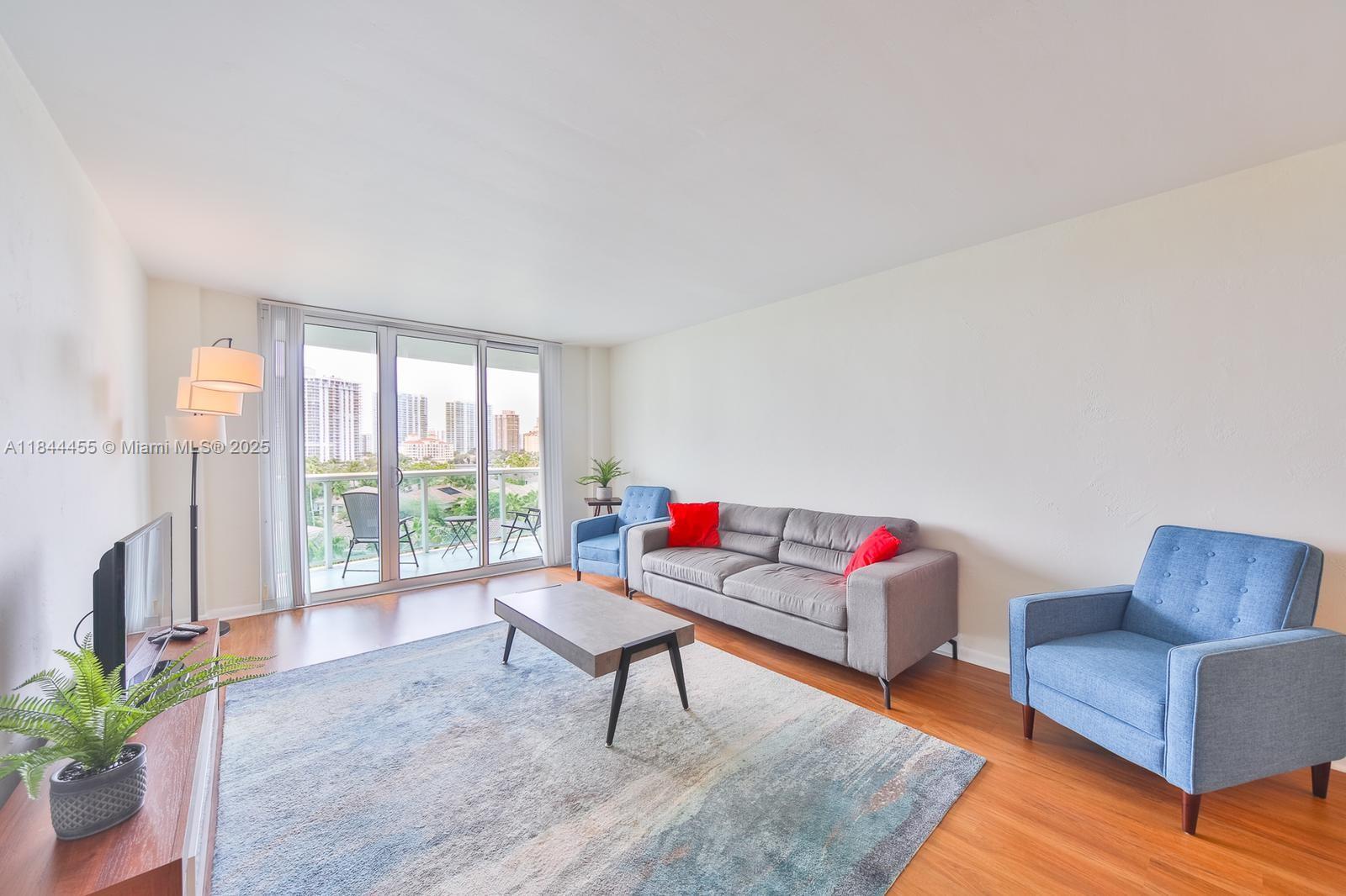 Photo of 19370 Collins Ave  #622, Sunny Isles Beach, Florida, 33160 - 