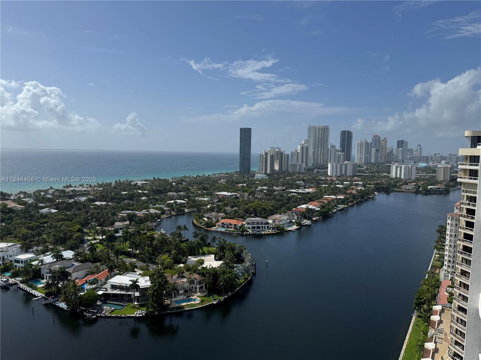 Photo of 20201 Country Club Dr  #2809, Aventura, Florida, 33180 - 