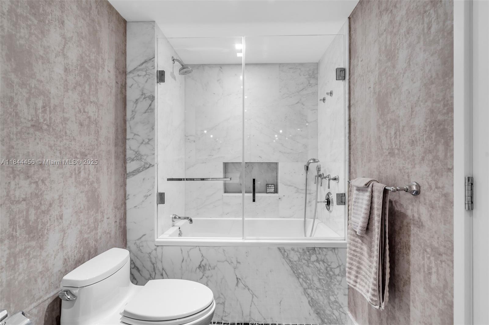 Photo of 20201 Country Club Dr  #2808-2809, Aventura, Florida, 33180 - 