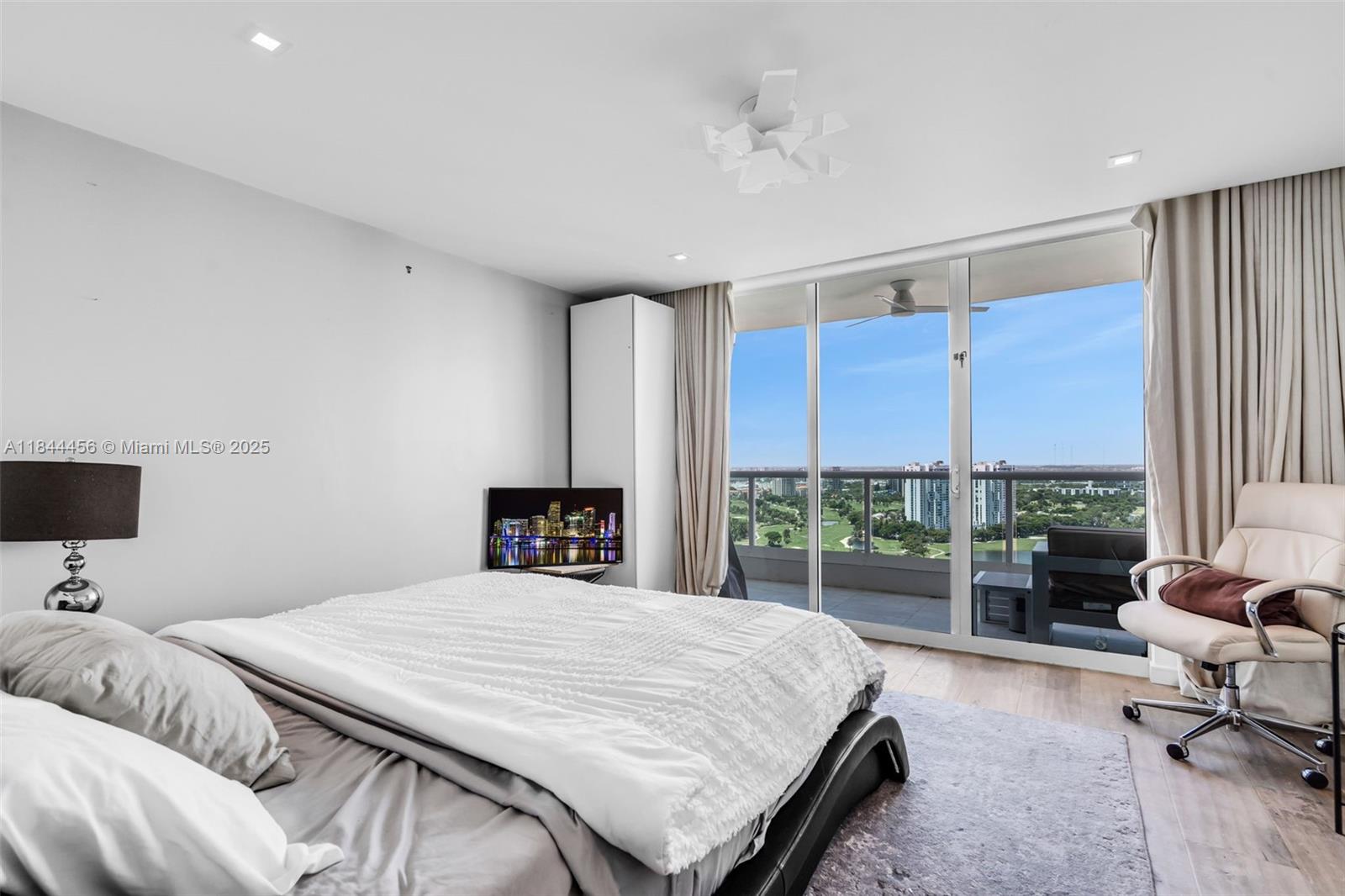 Photo of 20201 Country Club Dr  #2808-2809, Aventura, Florida, 33180 - 