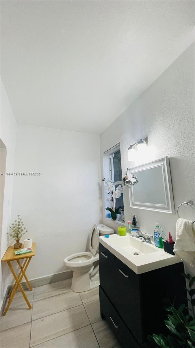 See details / 1686 sq. ft. $ 2026-04-05 0 Photo