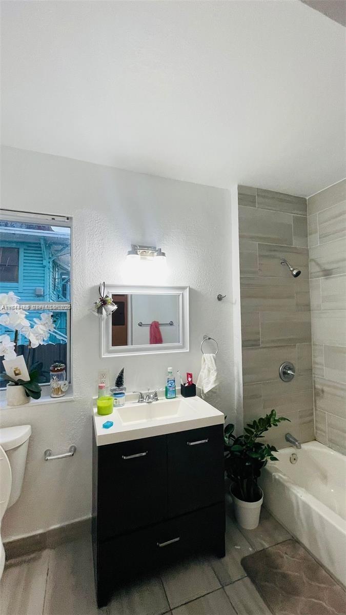 See details / 1686 sq. ft. $ 2026-04-05 0 Photo