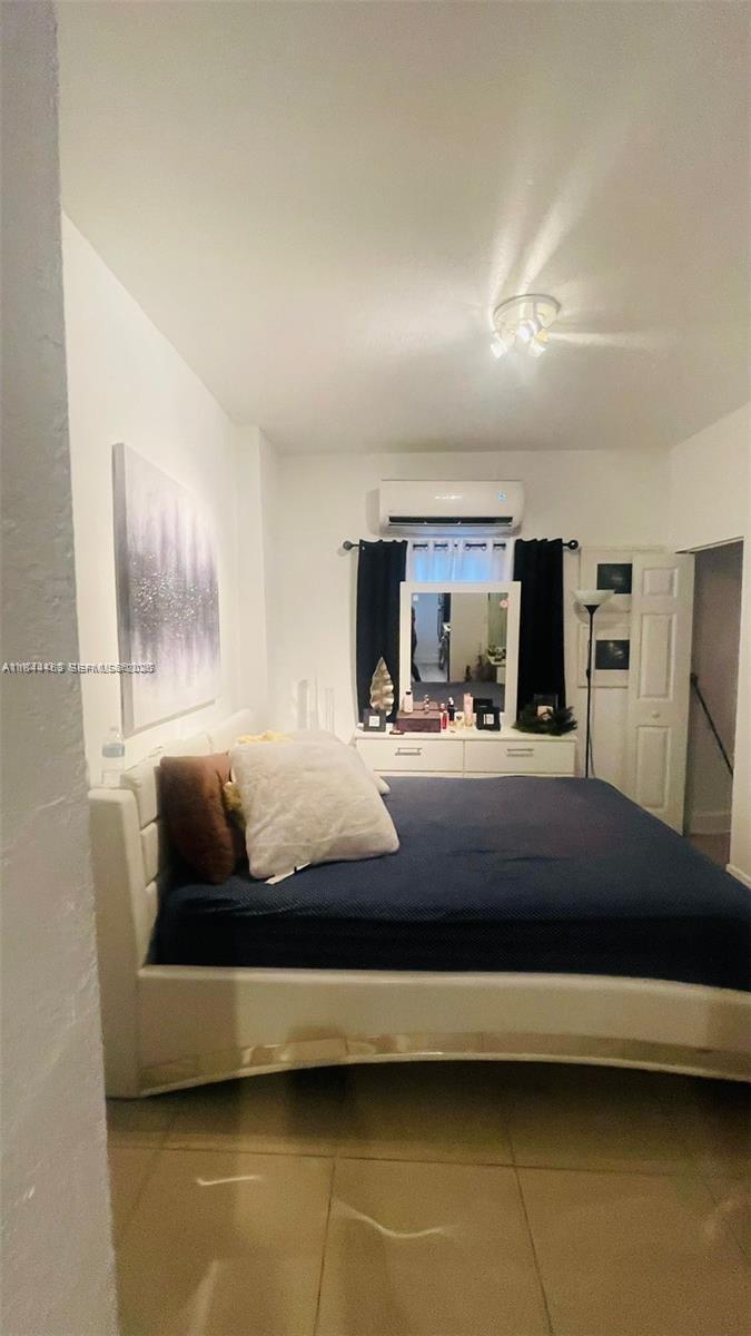 See details / 1686 sq. ft. $ 2026-04-05 0 Photo