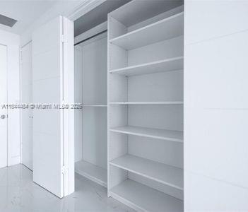 Photo of 17111 Biscayne Blvd  #1009, North Miami Beach, Florida, 33160 - 