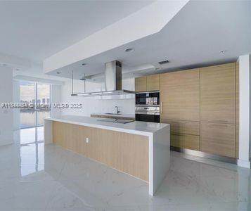 Photo of 17111 Biscayne Blvd  #1009, North Miami Beach, Florida, 33160 - 