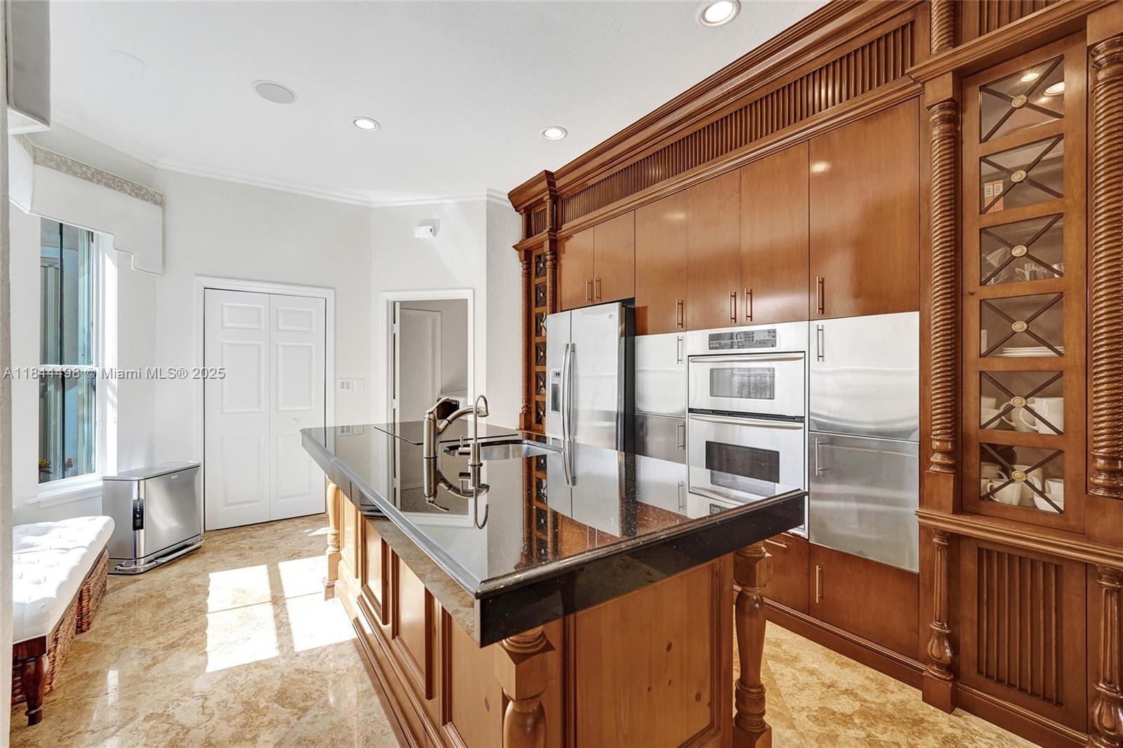 Photo of 1375 Harbor Vw E  (1375), Hollywood, Florida, 33019 - 