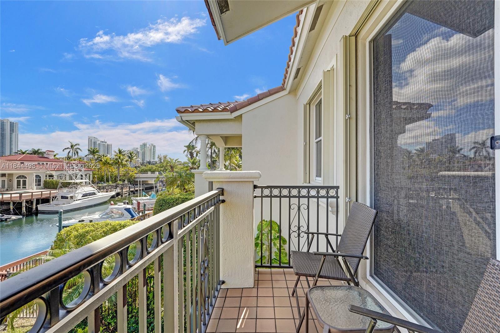 Photo of 1375 Harbor Vw E  (1375), Hollywood, Florida, 33019 - 