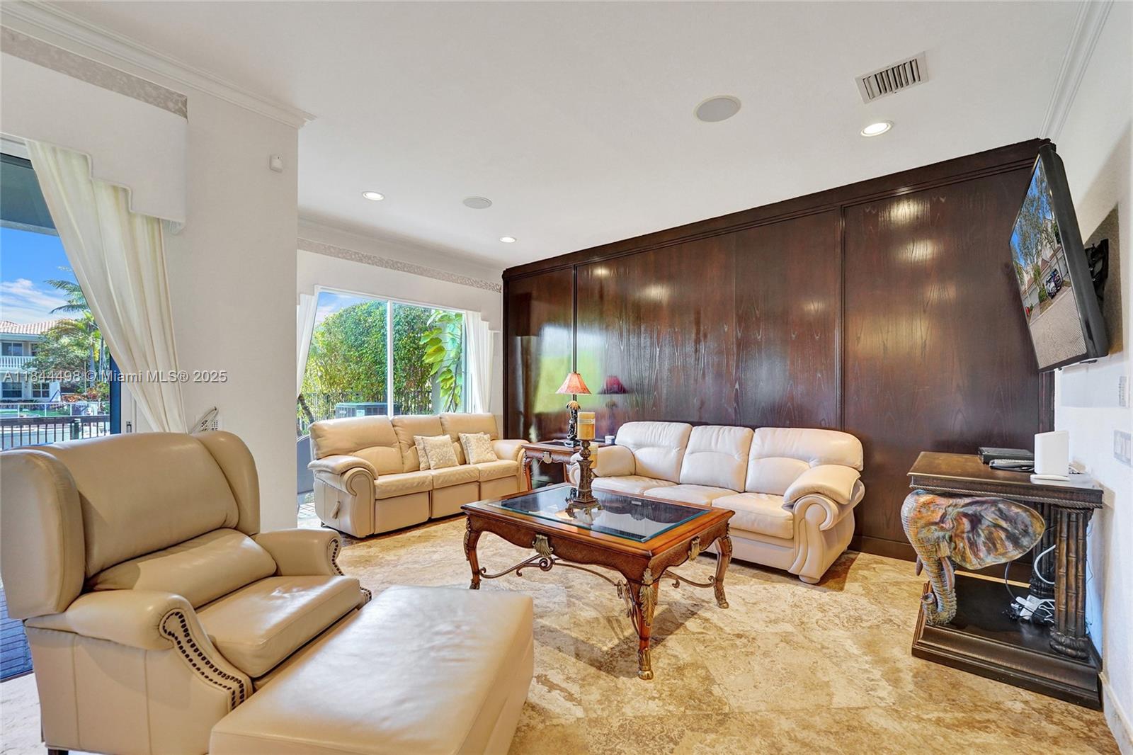Photo of 1375 Harbor Vw E (1375), Hollywood, Florida, 33019 -