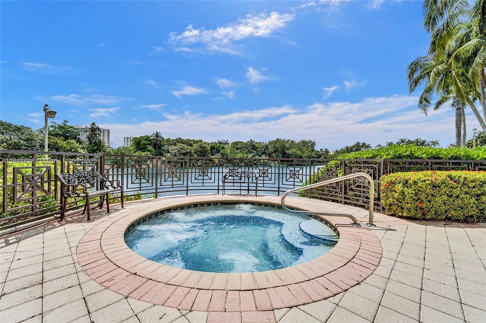 Photo of 1375 Harbor Vw E  (1375), Hollywood, Florida, 33019 - 
