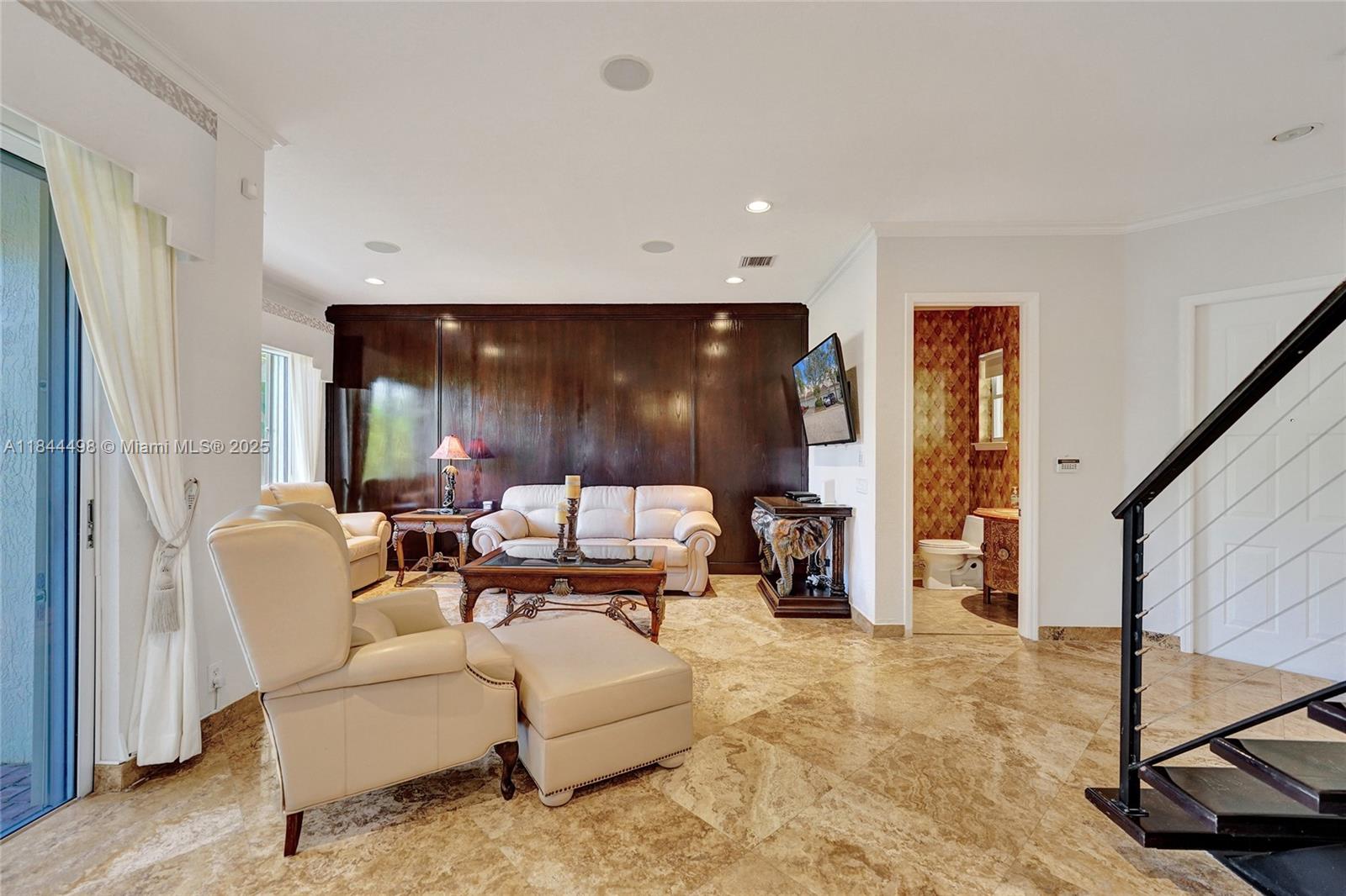 Photo of 1375 Harbor Vw E (1375), Hollywood, Florida, 33019 -