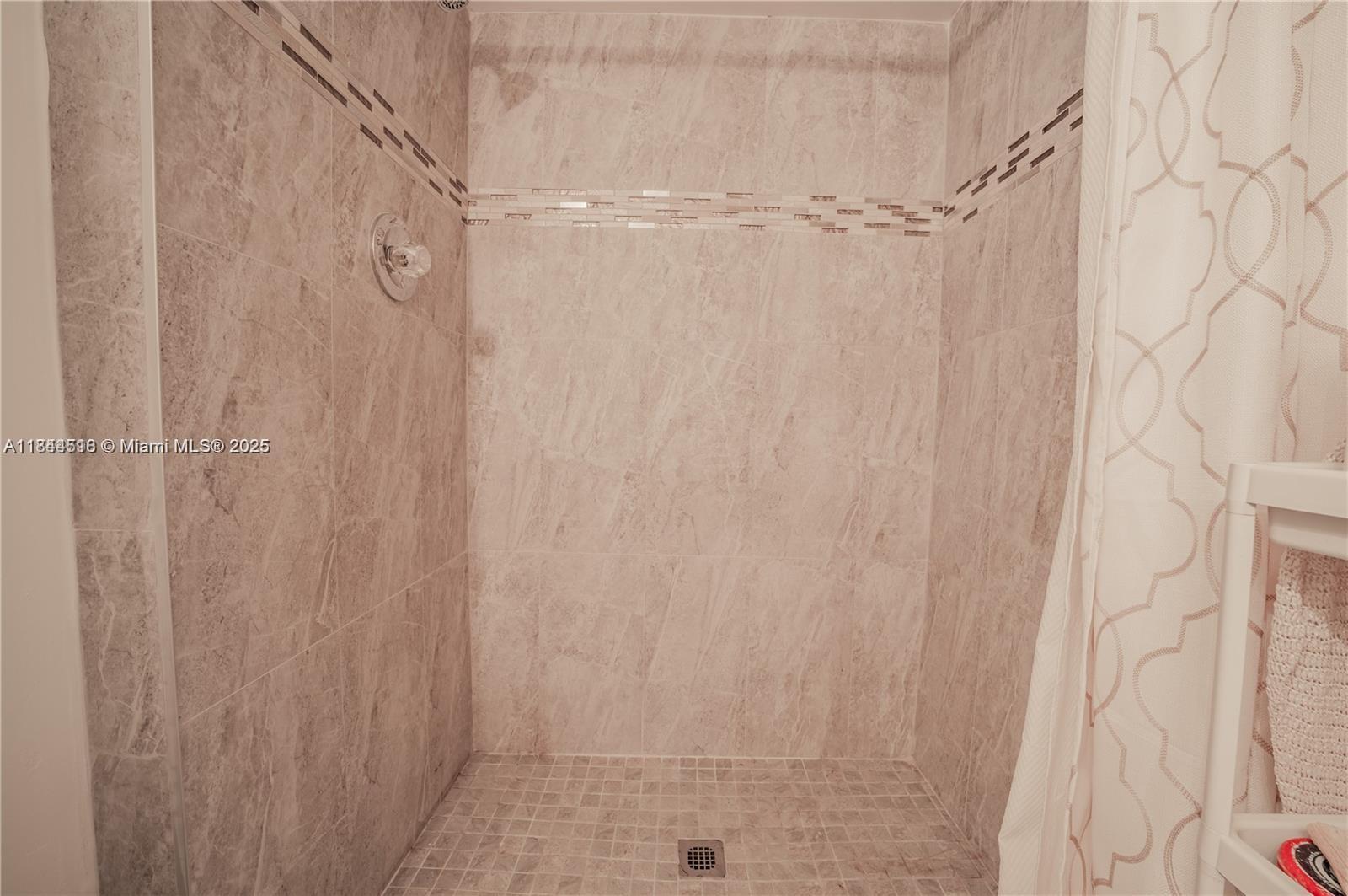 Photo of 3625 Country Club Dr  #808, Aventura, Florida, 33180 - 
