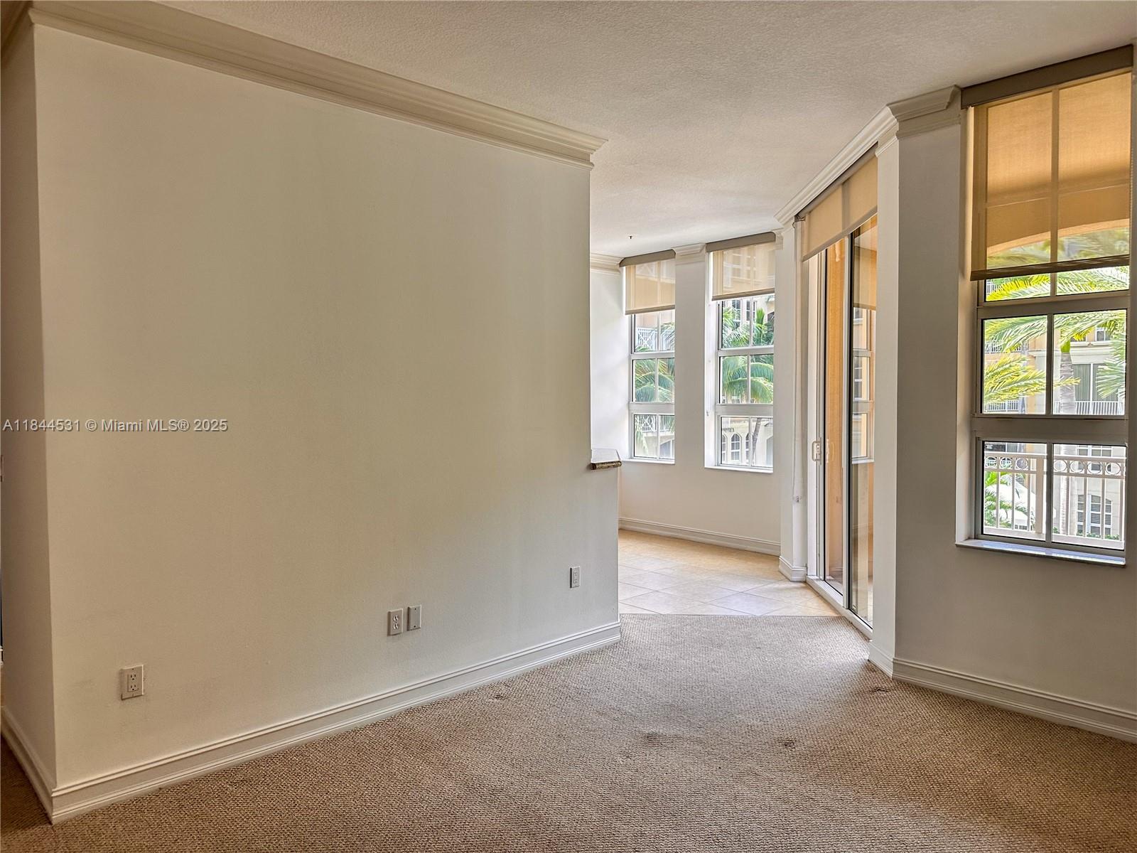 Photo of 3001 185th St  #328, Aventura, Florida, 33180 - 