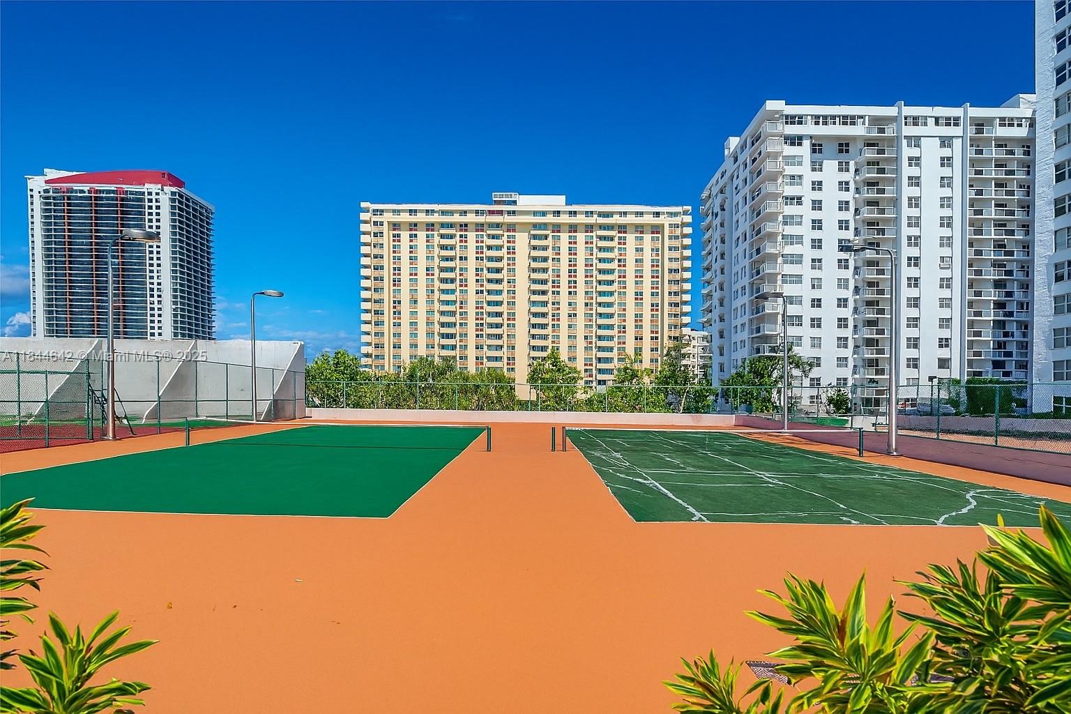 Photo of 1865 Ocean Dr  #4H, Hallandale Beach, Florida, 33009 - 