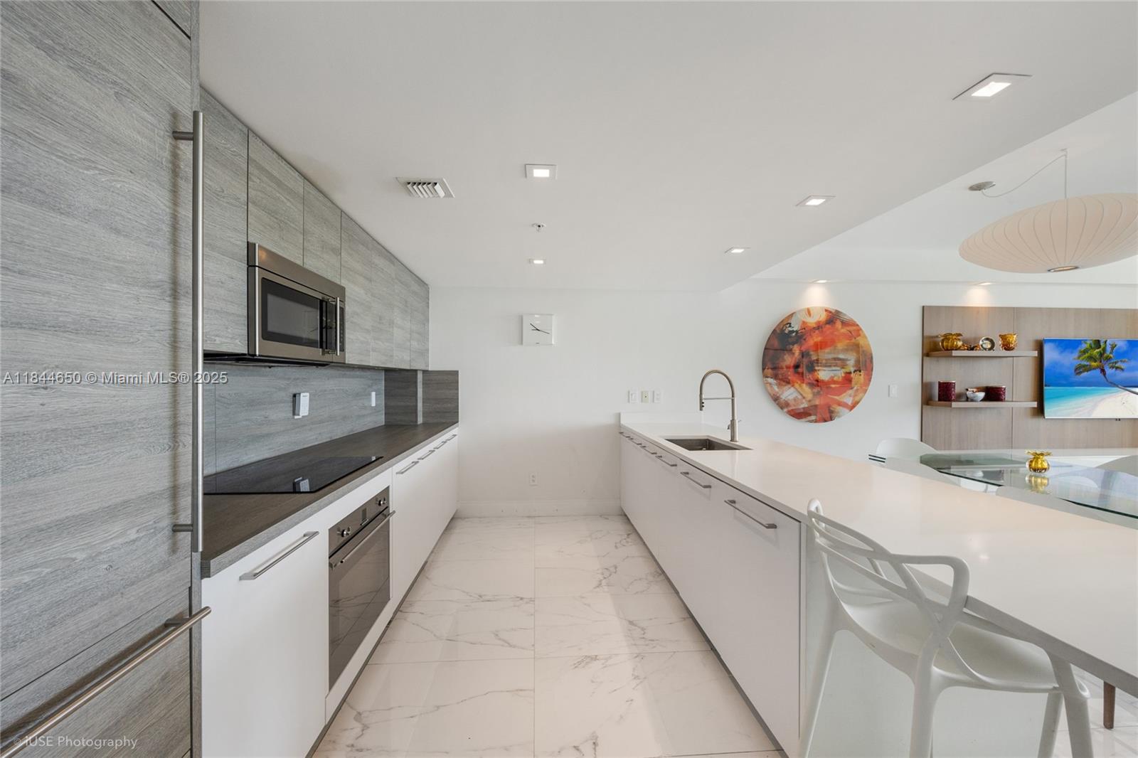 Photo of 400 Sunny Isles Blvd  #704, Sunny Isles Beach, Florida, 33160 - 