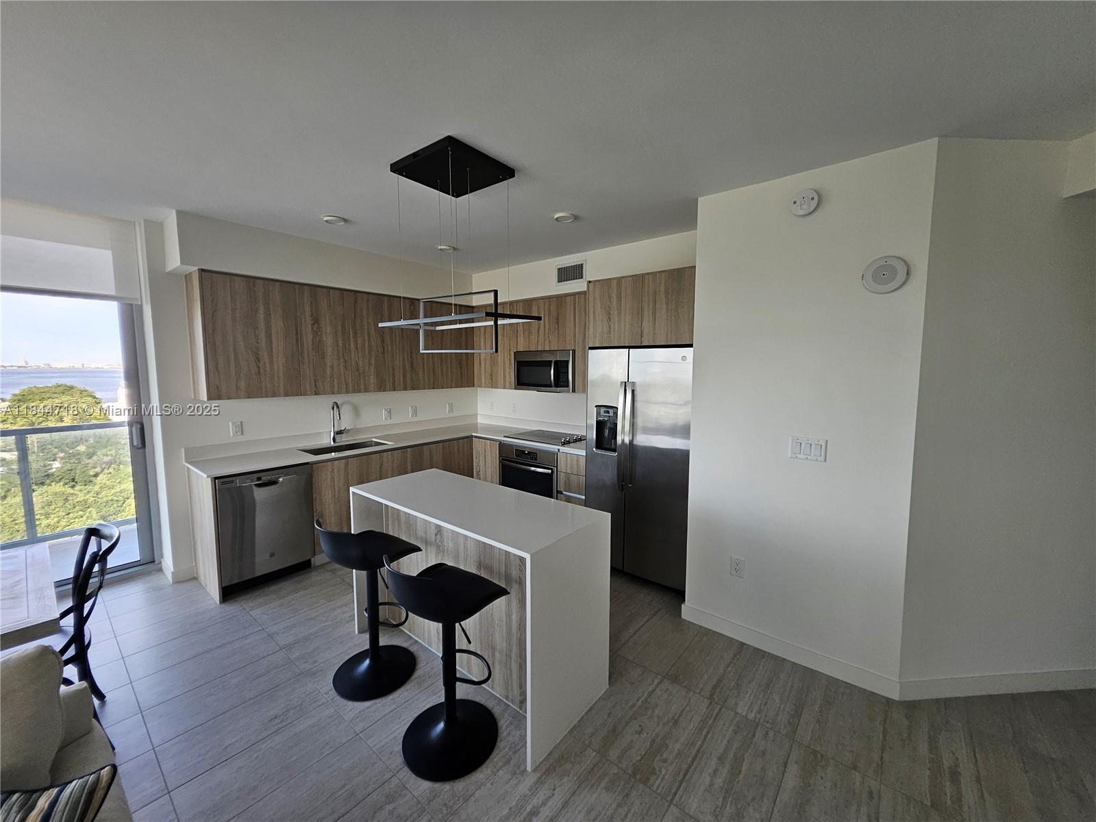 See details N-815 2 / 2 1113 sq. ft. $ 2025-07-22 0 Photo