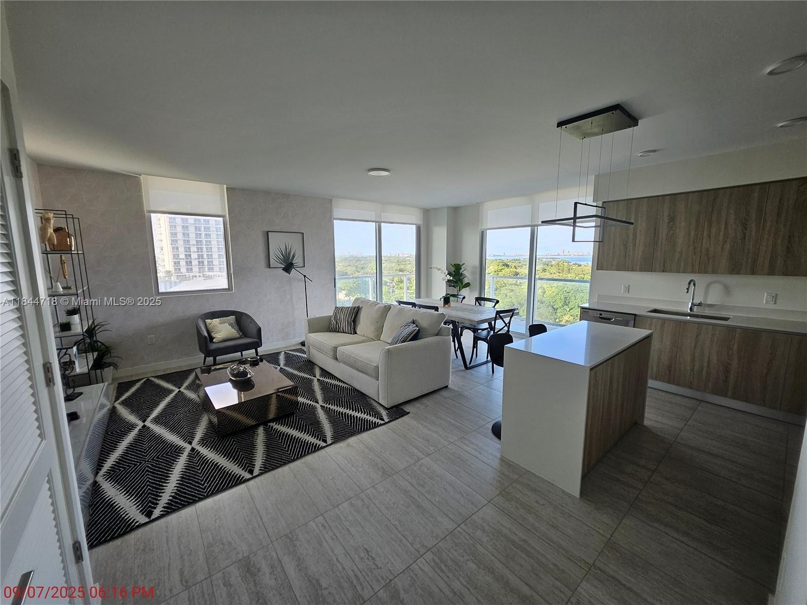 See details N-815 2 / 2 1113 sq. ft. $ 2025-07-22 0 Photo