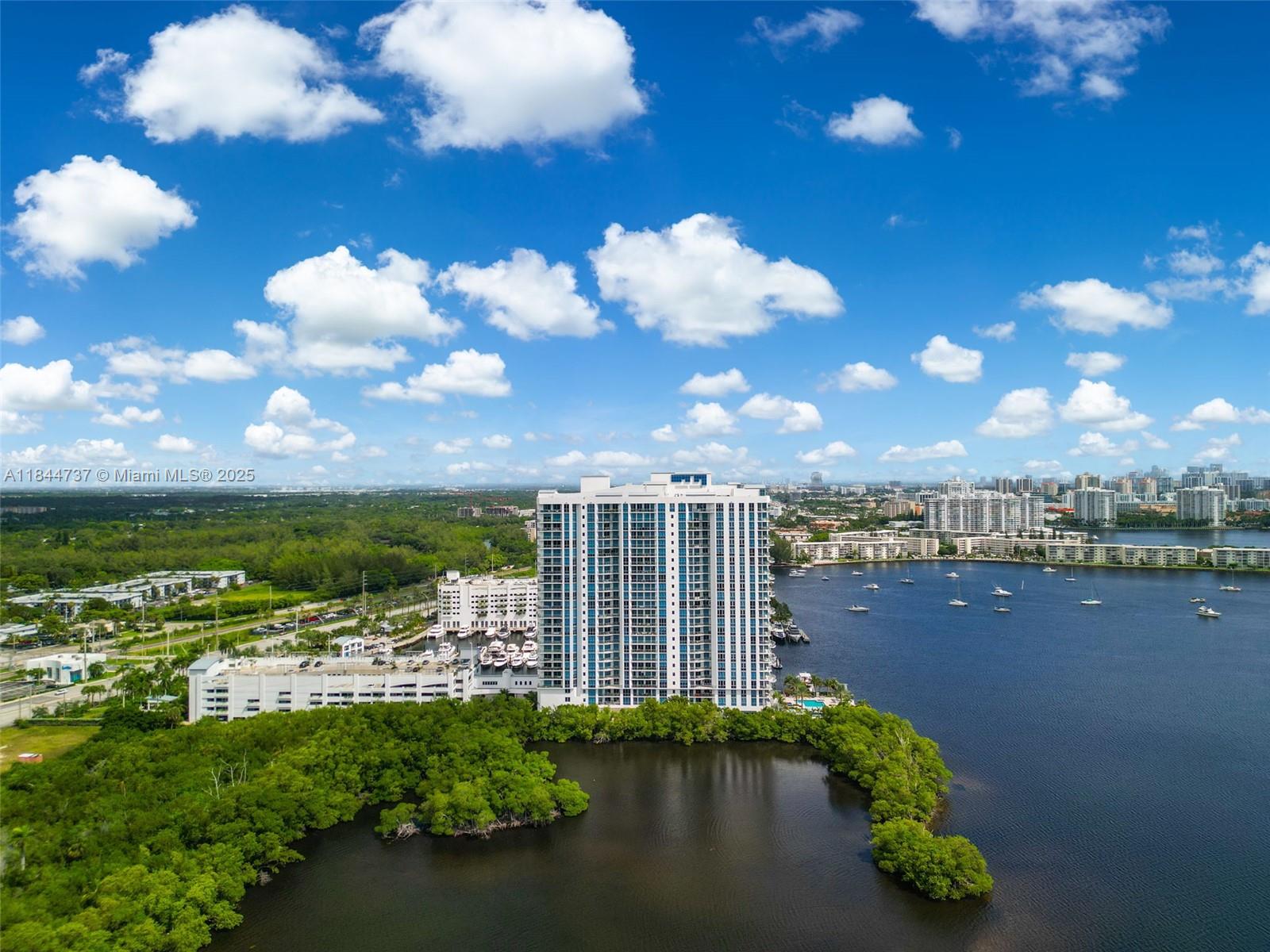 Photo of 17111 Biscayne Blvd  #806, North Miami Beach, Florida, 33160 - 