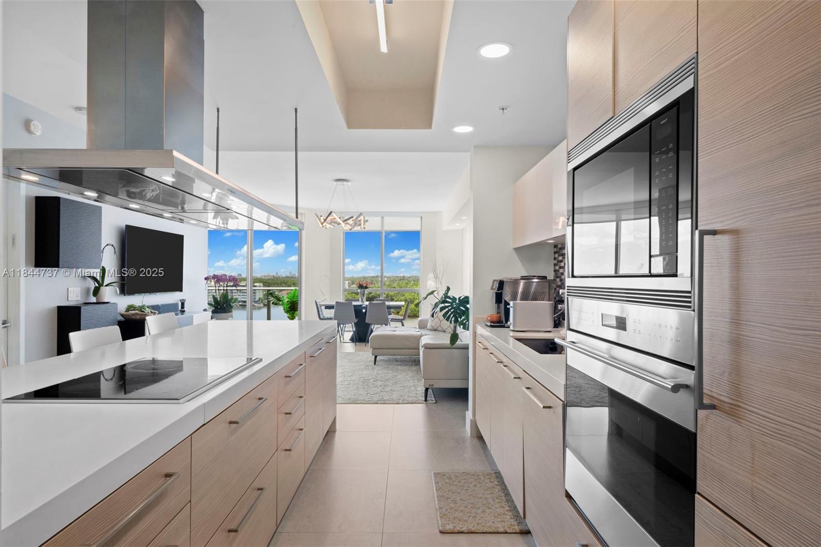 Photo of 17111 Biscayne Blvd  #806, North Miami Beach, Florida, 33160 - 