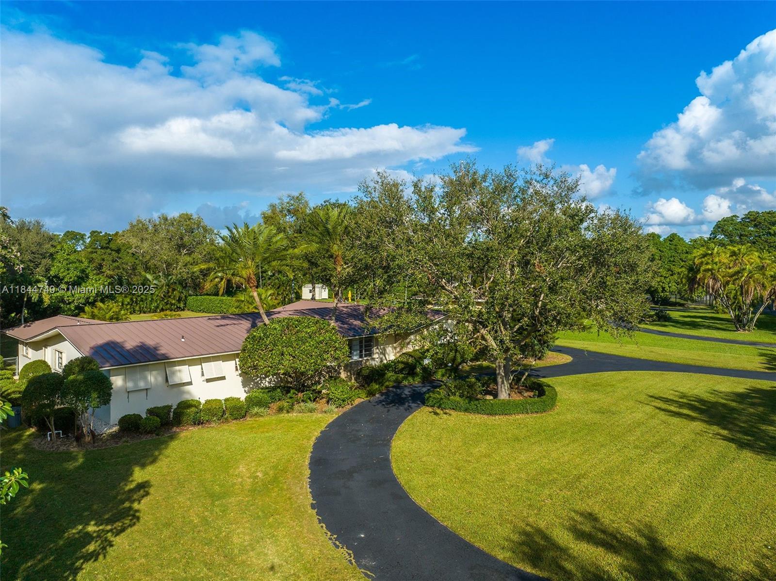See details / sq. ft. $ 2025-07-22 0 Photo