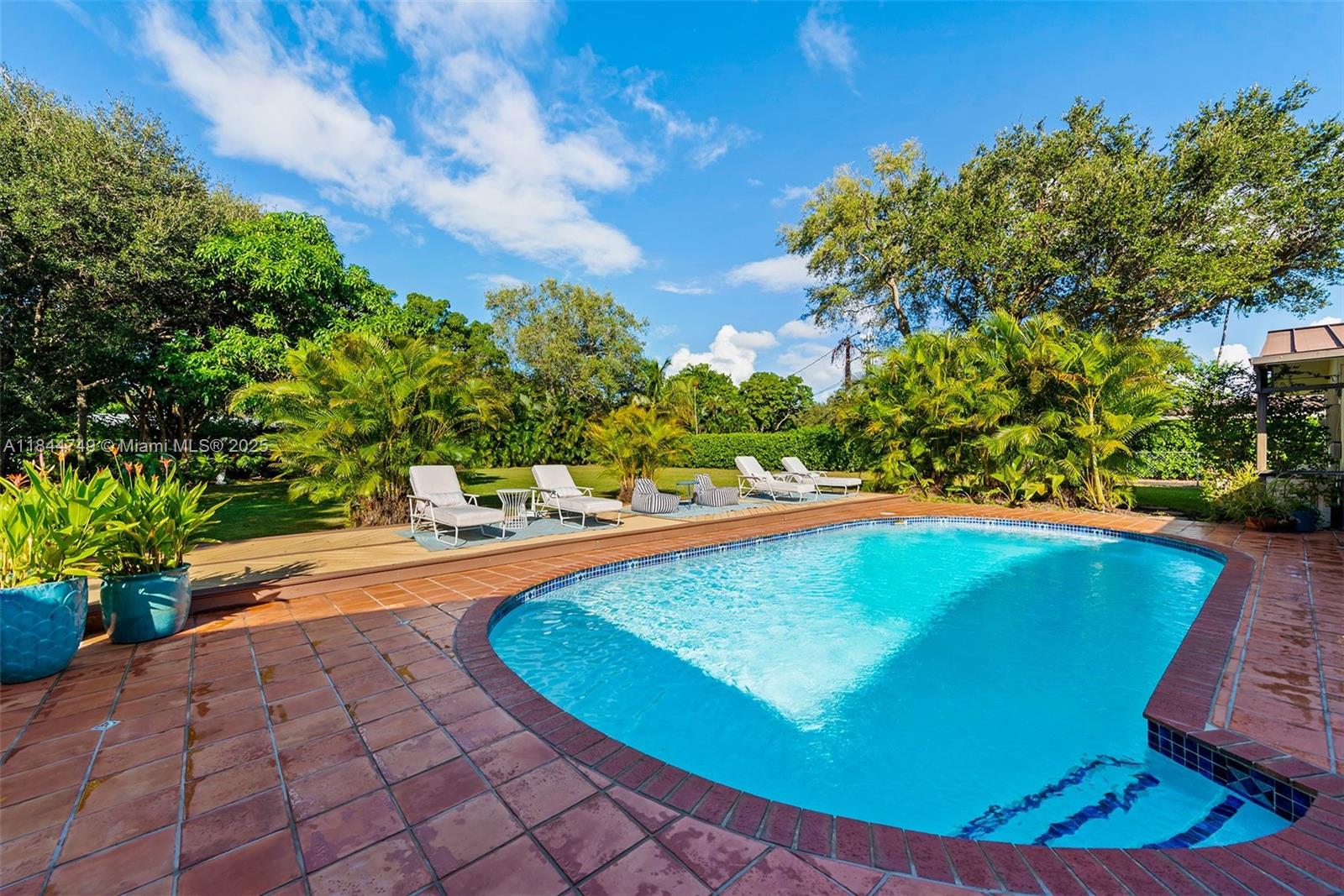 See details / sq. ft. $ 2025-07-22 0 Photo