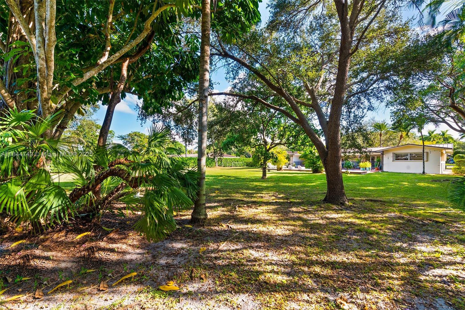 See details / sq. ft. $ 2025-07-22 0 Photo