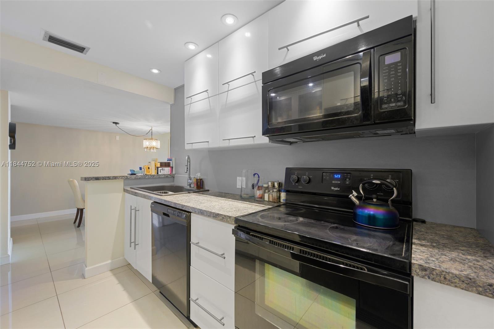 Photo of 20335 Country Club Dr  #1402, Aventura, Florida, 33180 - 