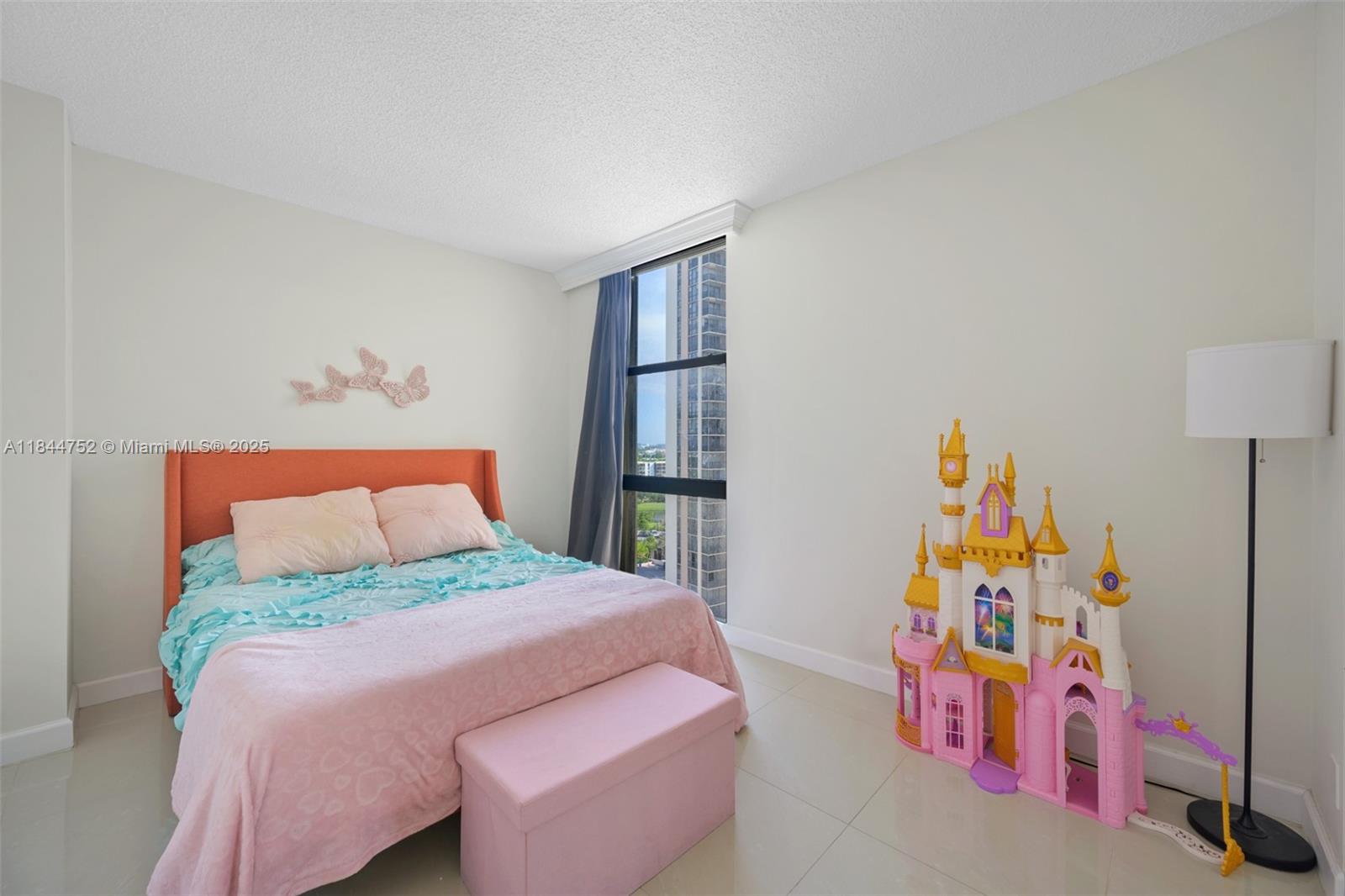 Photo of 20335 Country Club Dr  #1402, Aventura, Florida, 33180 - 