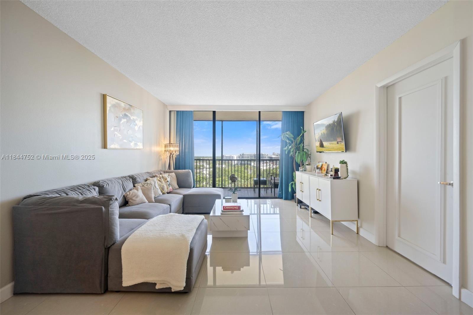 Photo of 20335 Country Club Dr #1402, Aventura, Florida, 33180 -