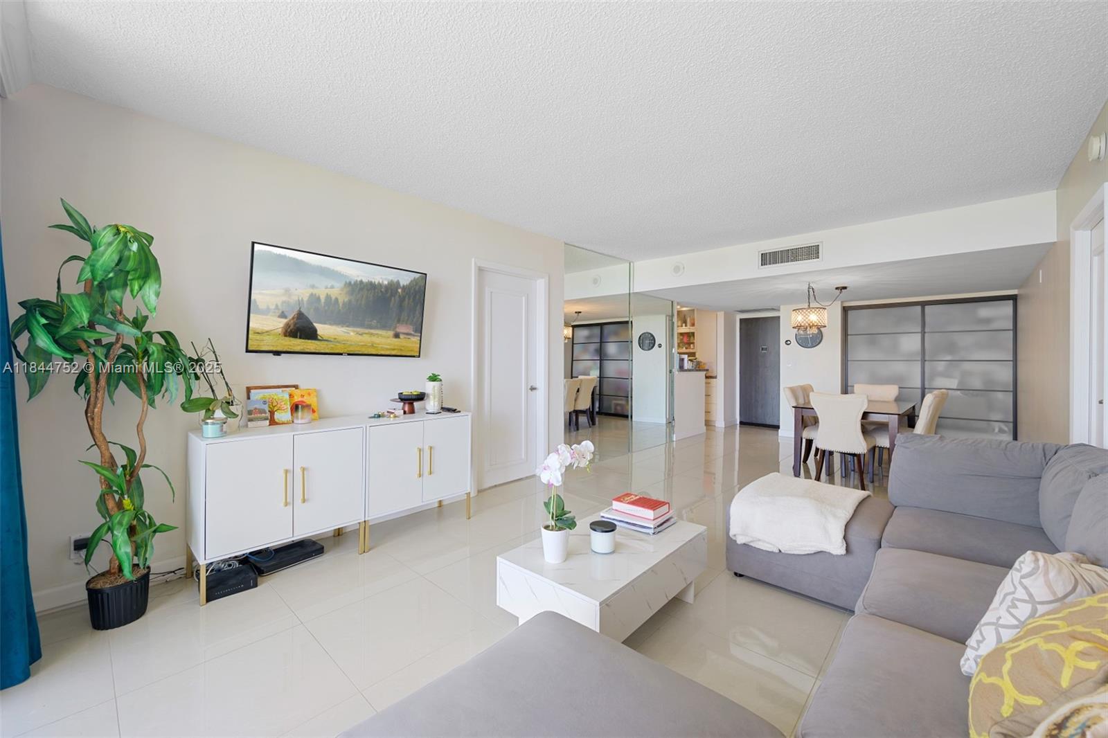 Photo of 20335 Country Club Dr #1402, Aventura, Florida, 33180 -