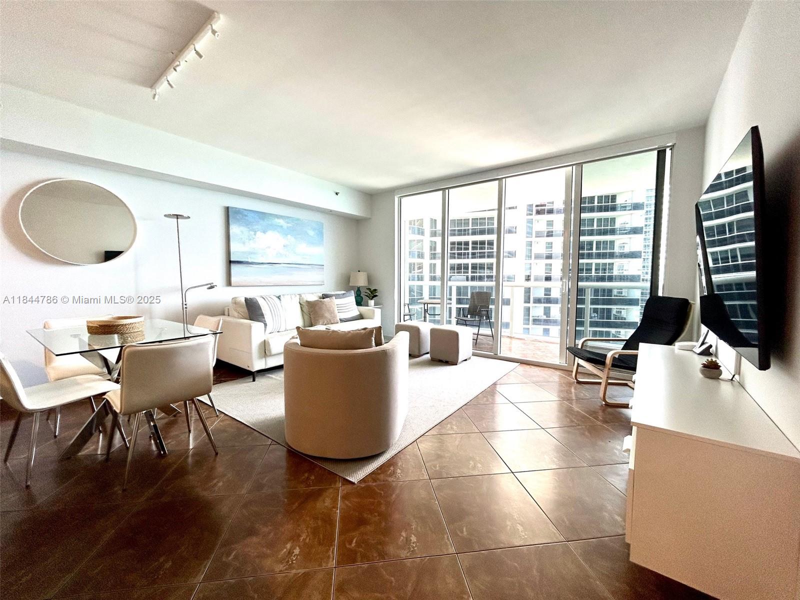See details 3009 1 / 1 844 sq. ft. $ 2025-07-22 0 Photo