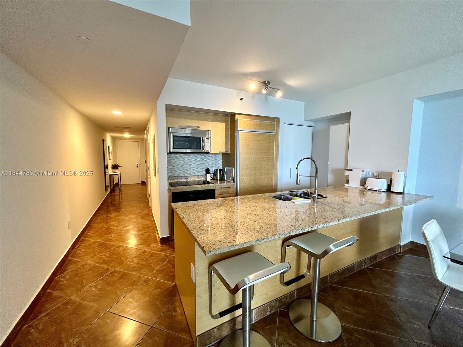 See details 3009 1 / 1 844 sq. ft. $ 2025-07-22 0 Photo