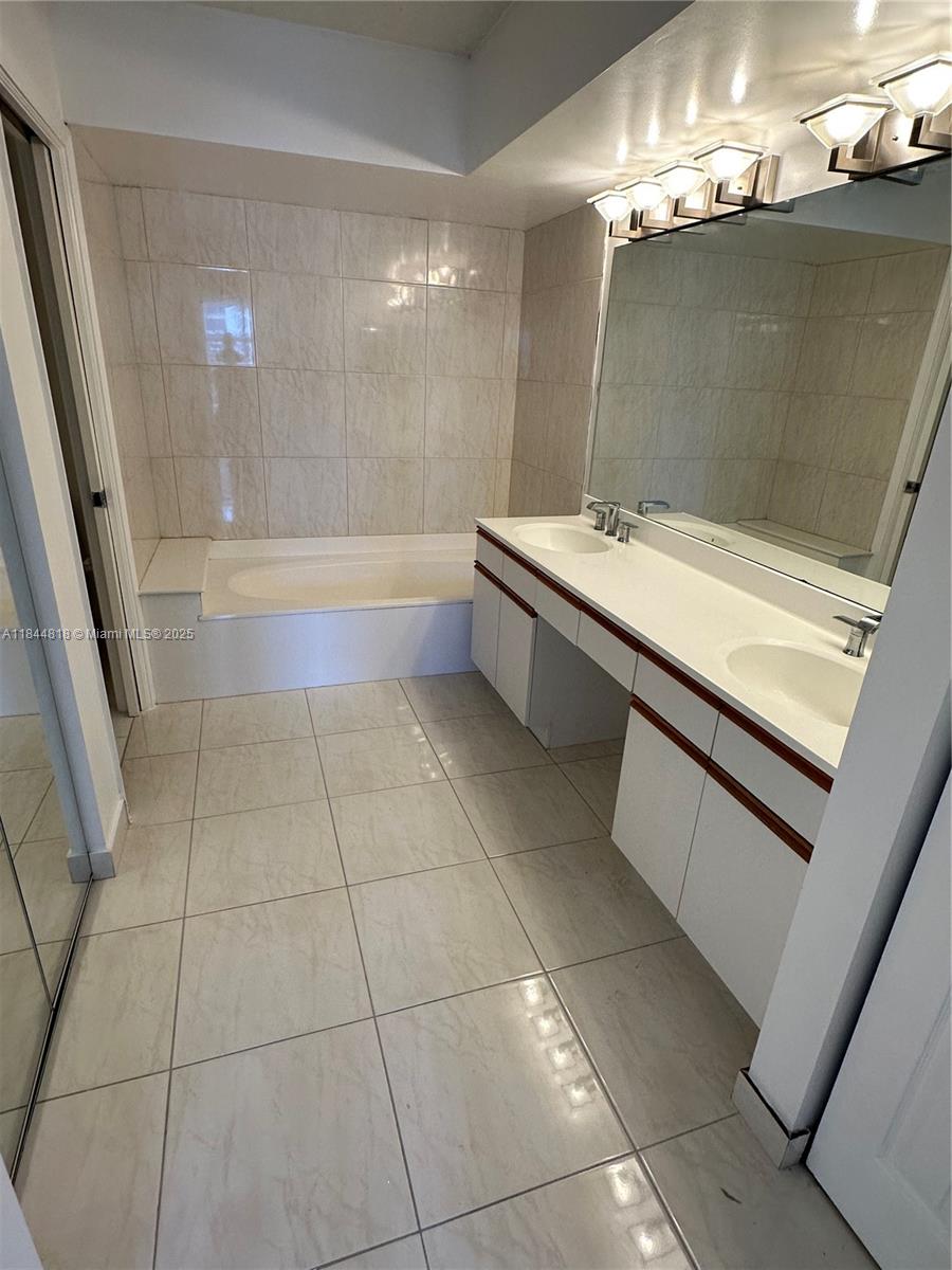 Photo of 3530 MYSTIC POINTE DR  #1213, Aventura, Florida, 33180 - 