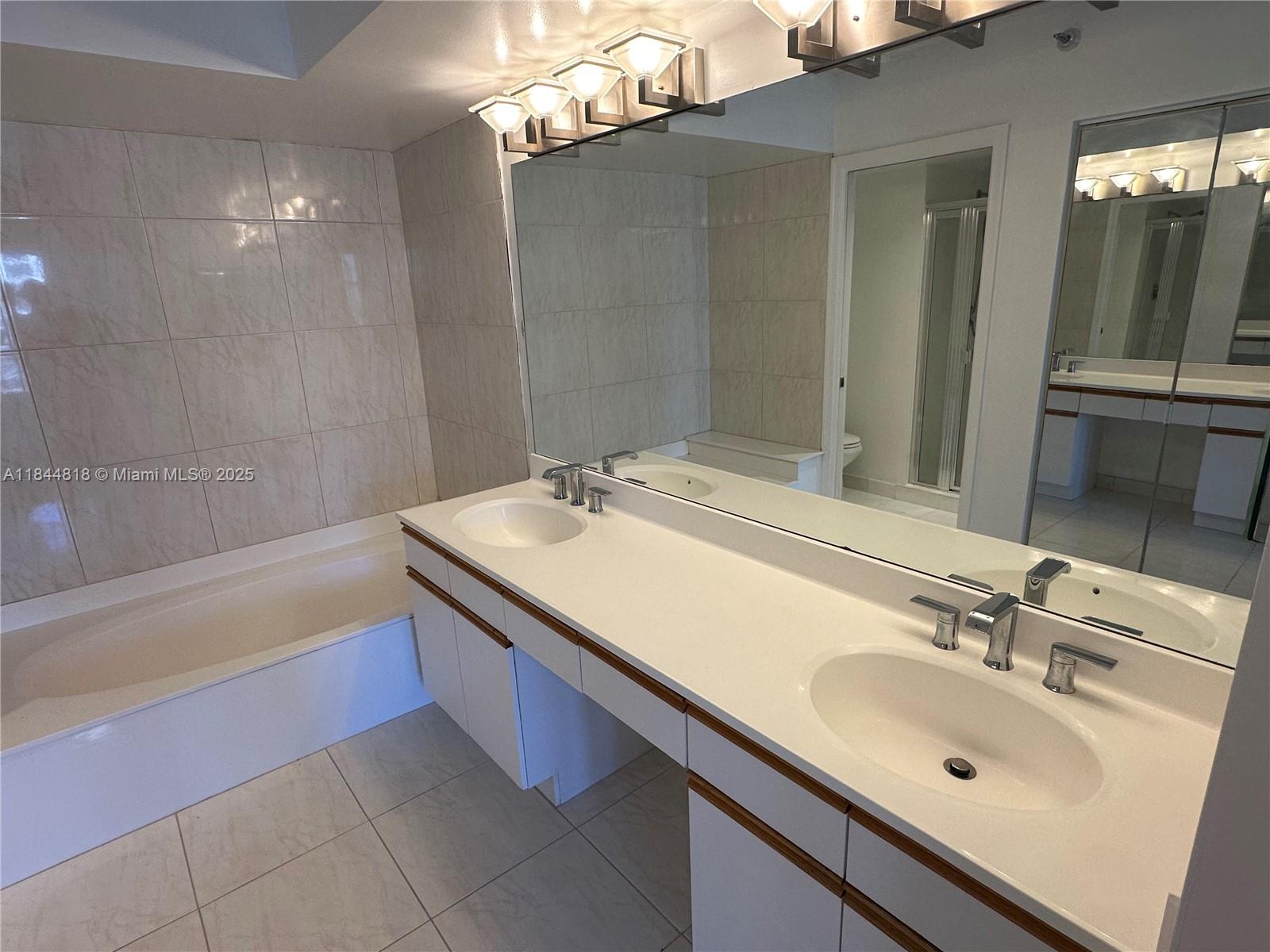 Photo of 3530 MYSTIC POINTE DR  #1213, Aventura, Florida, 33180 - 