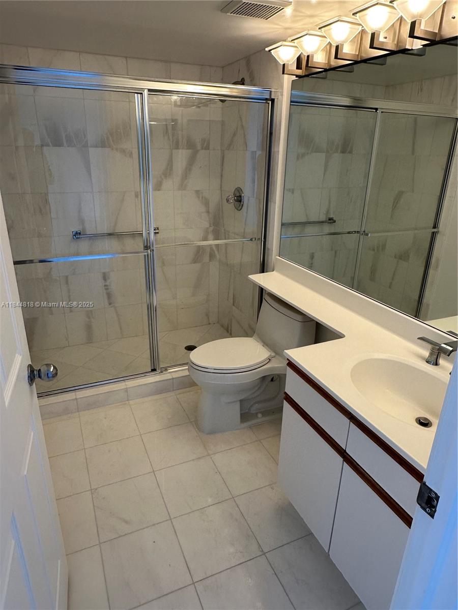 Photo of 3530 MYSTIC POINTE DR  #1213, Aventura, Florida, 33180 - 