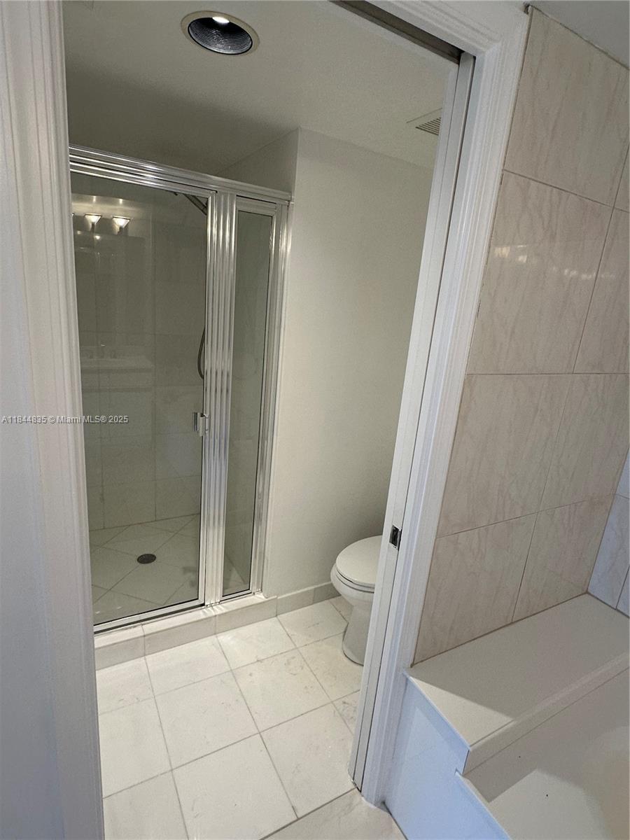 Photo of 3530 MYSTIC POINTE DR  #1213, Aventura, Florida, 33180 - 