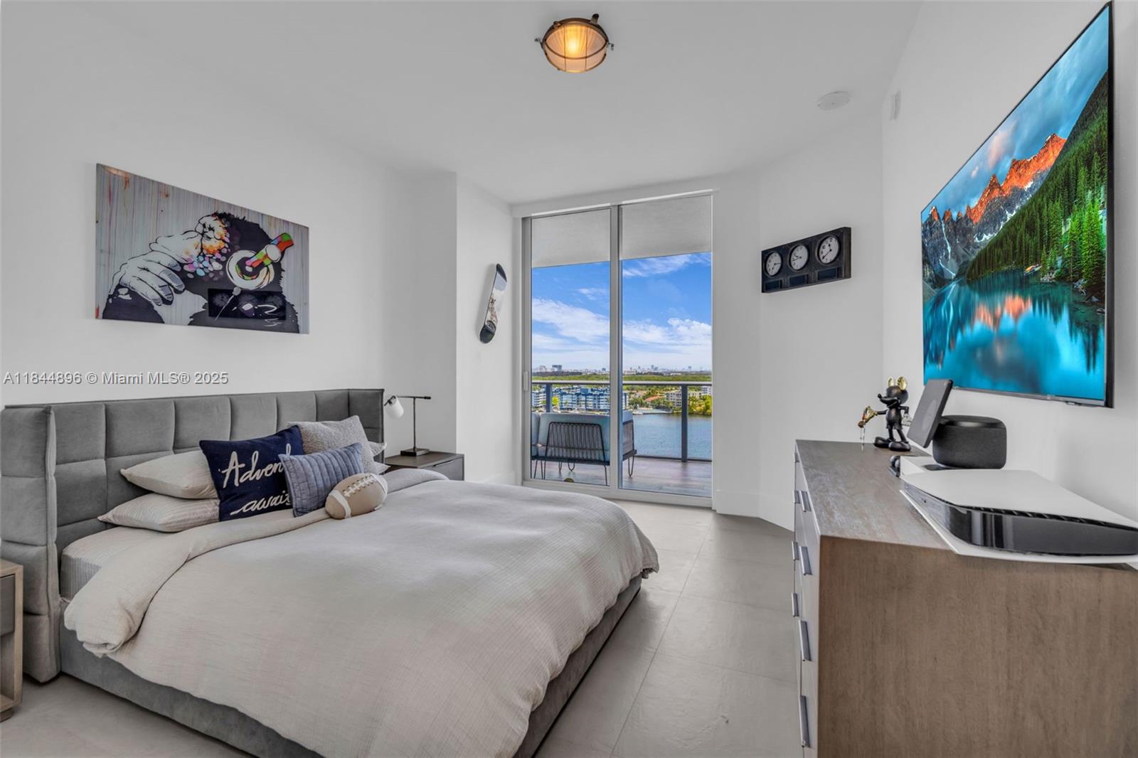 Photo of 17111 Biscayne Blvd  #1406, North Miami Beach, Florida, 33160 - 