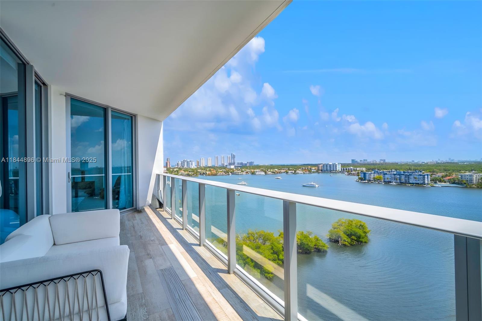 Photo of 17111 Biscayne Blvd  #1406, North Miami Beach, Florida, 33160 - 