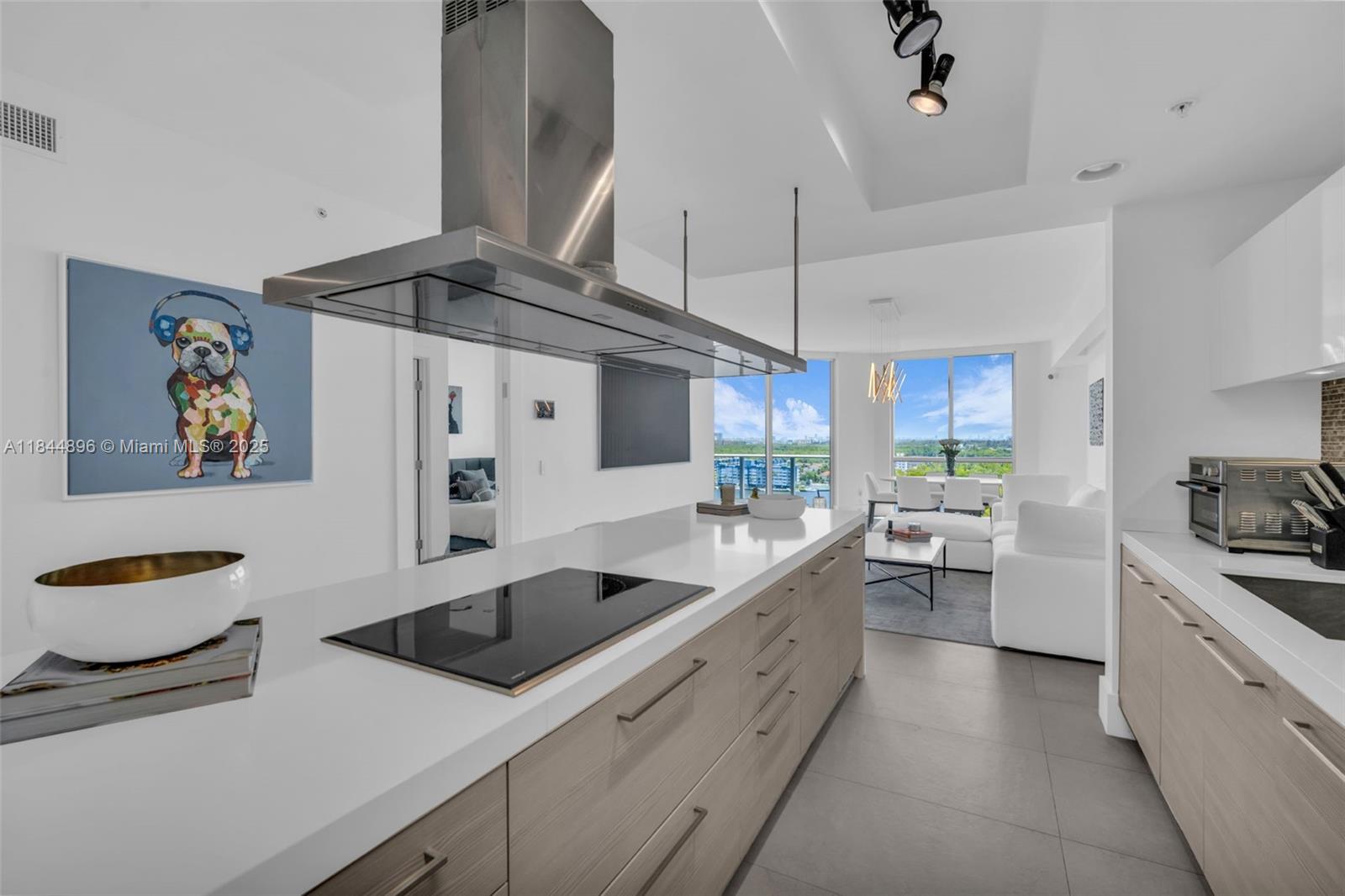 Photo of 17111 Biscayne Blvd  #1406, North Miami Beach, Florida, 33160 - 