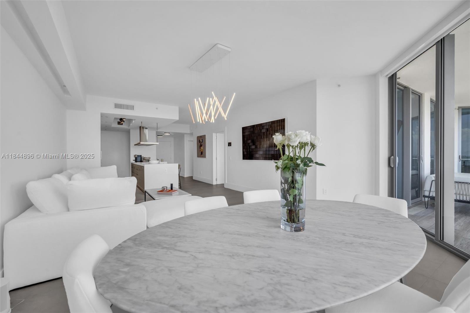 Photo of 17111 Biscayne Blvd  #1406, North Miami Beach, Florida, 33160 - 