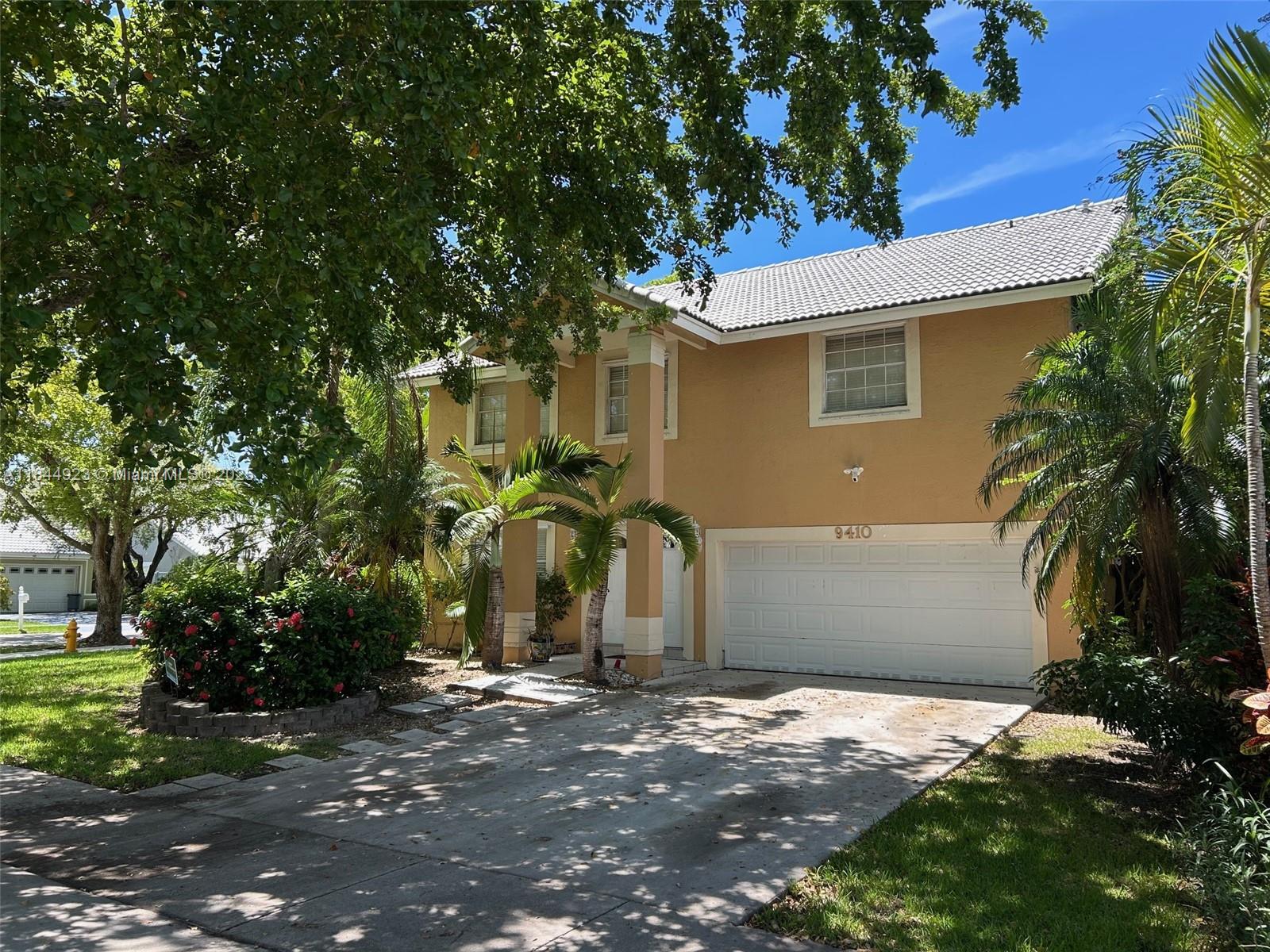 Ver detalles 9410 5 / 3 2820 sq. ft. $ 2025-08-15 0 foto