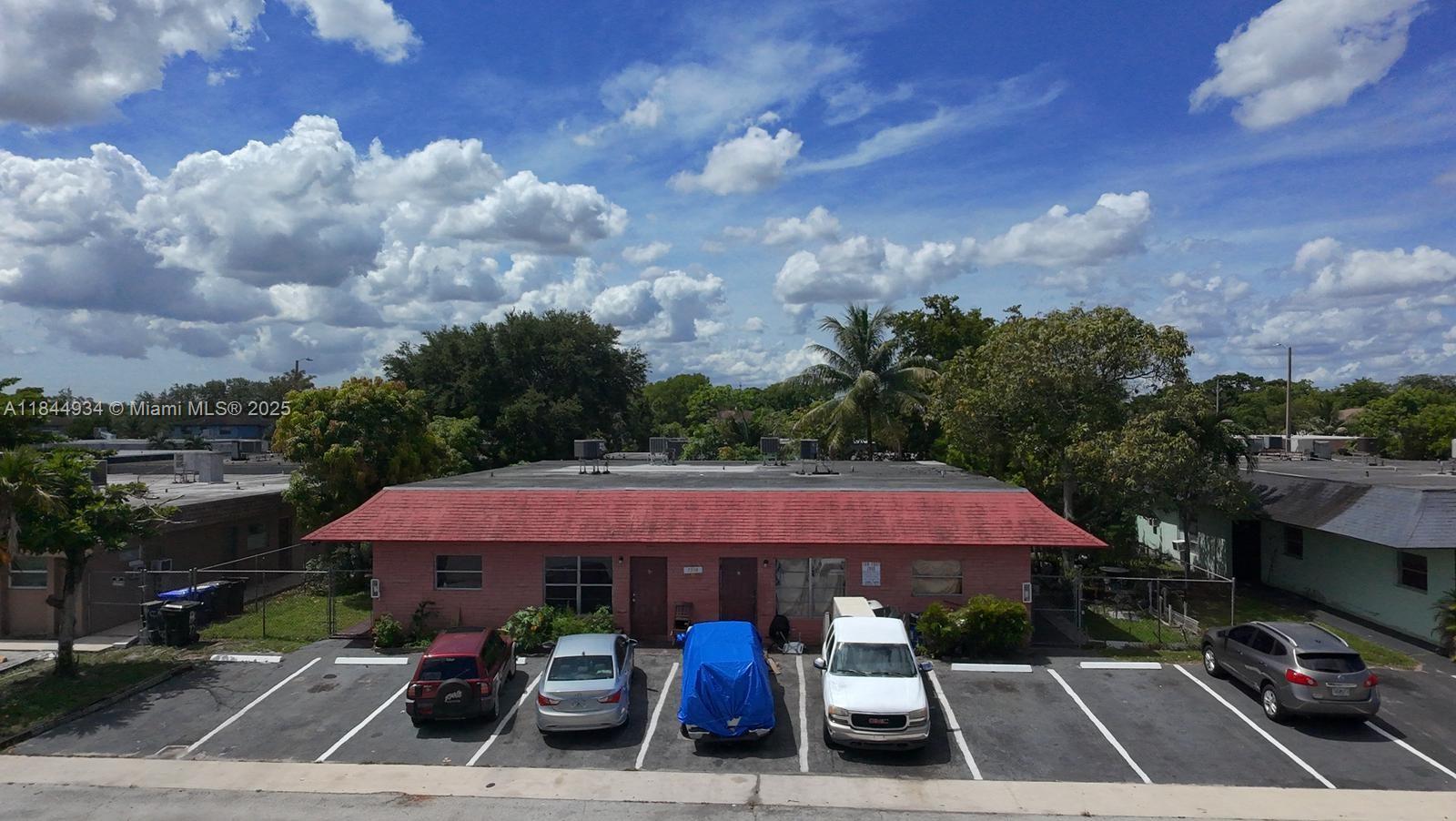 See details / 3732 sq. ft. $ 2025-08-02 0 Photo