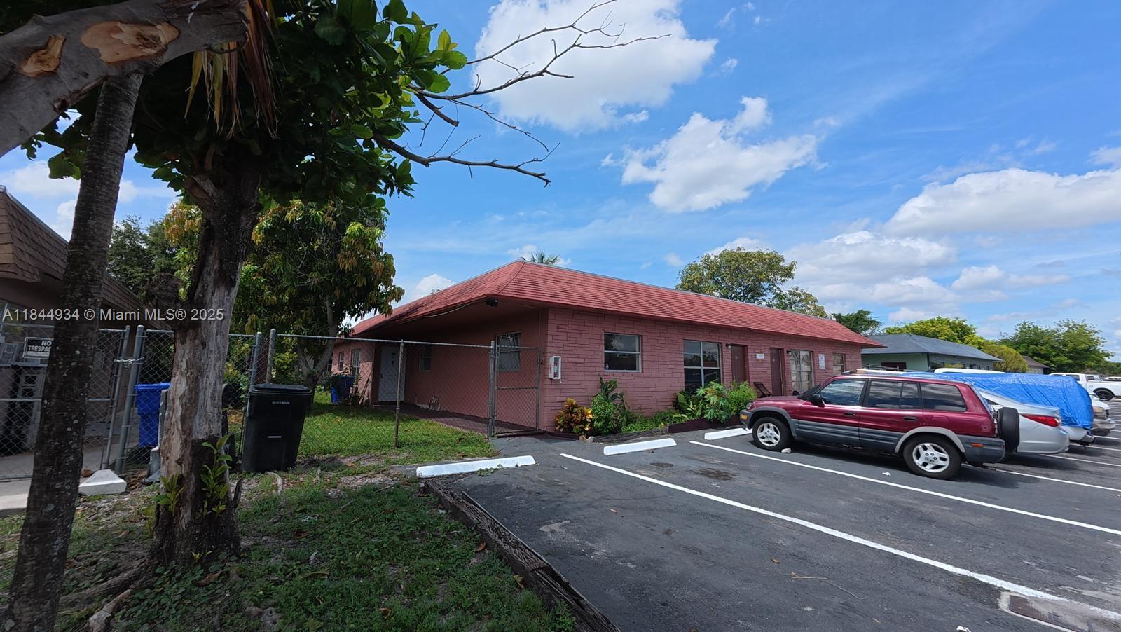 See details / 3732 sq. ft. $ 2025-08-02 0 Photo