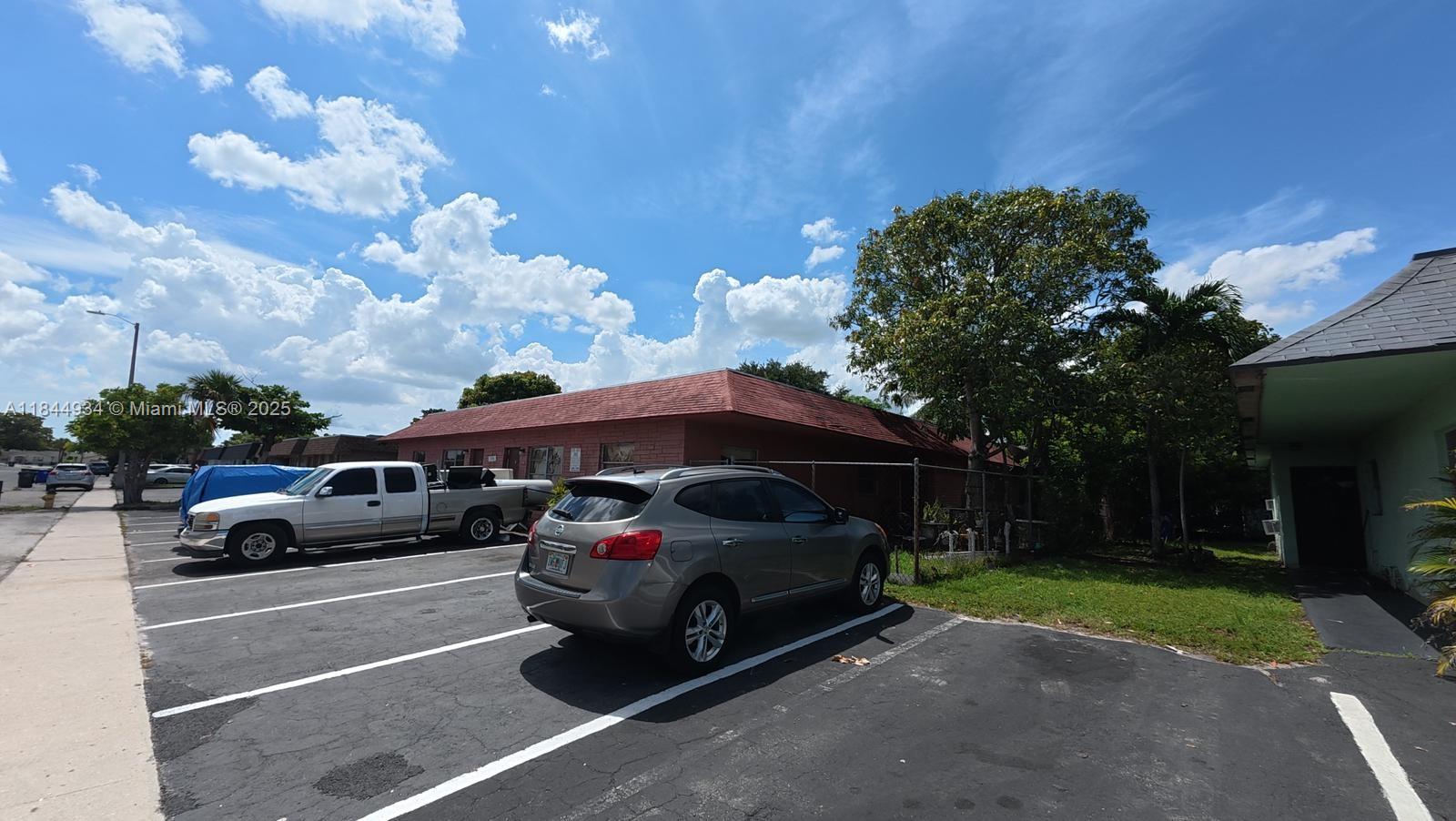 See details / 3732 sq. ft. $ 2025-08-02 0 Photo